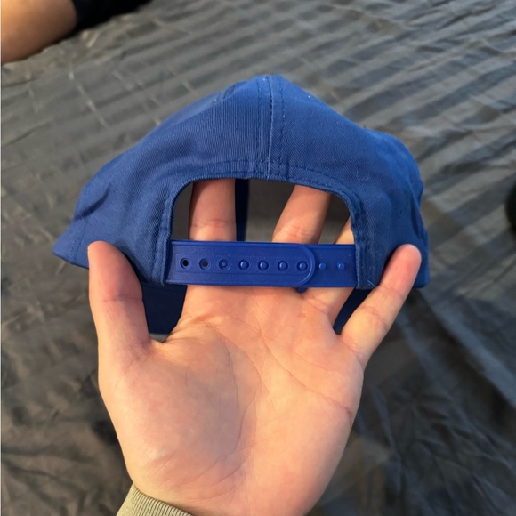 Toronto Maple Leafs Hat - Picture 2 of 2